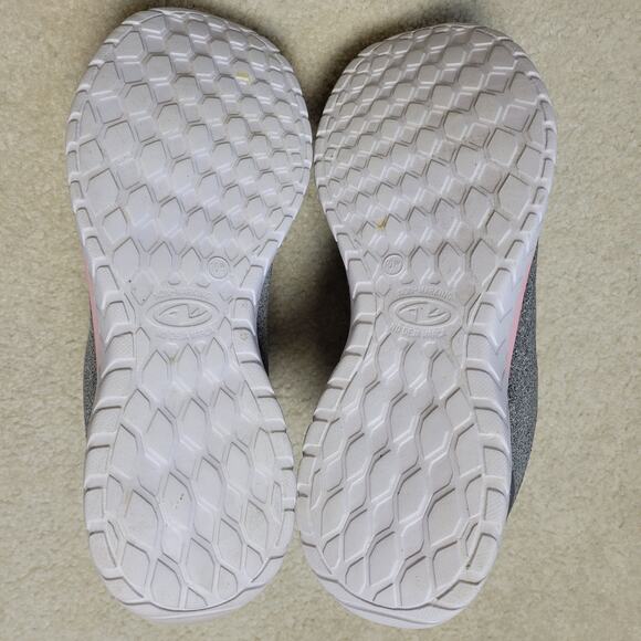 EUC Athletic Works WWAW41CA007L Women's 10W Bungee Slip On Walking Sneaker - Picture 8 of 11